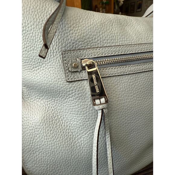 NWT Michael Kors Rhea Zip Pale Blue Large Zip Leather Shoulder Boho Bag - Picture 9 of 12